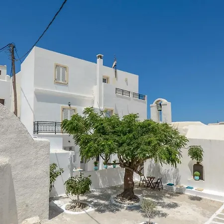 Naxian Heart-walk To Castle, Port & Portara Ferienhaus