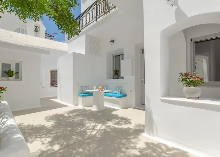 Naxian Heart-walk To Castle, Port & Portara Naxos City